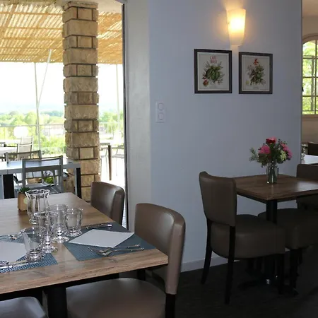 De De La Vignasse Hotell 3*