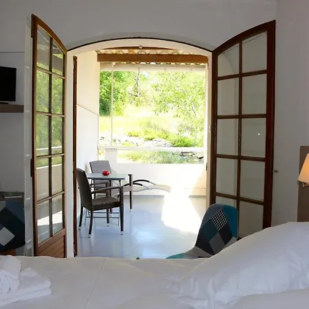 Hotel De Vacances De La Vignasse Hotel Chandolas