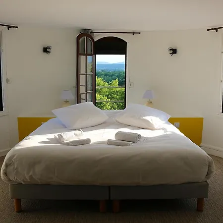 Ξενοδοχείο De De La Vignasse 3*