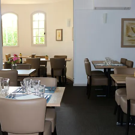 Hotel Hotel De Vacances De La Vignasse 3*