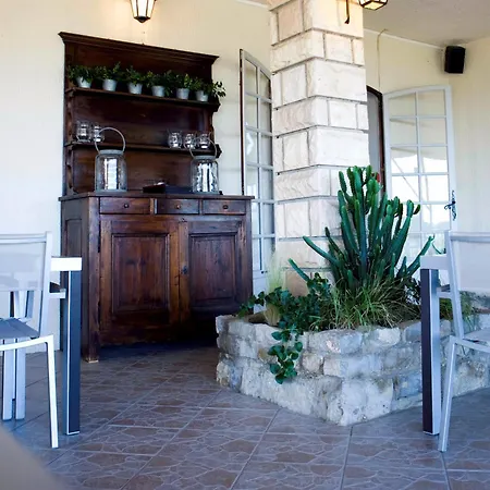 Hotel De De La Vignasse Chandolas