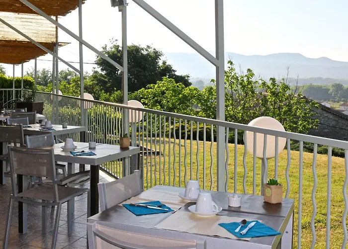 De De La Vignasse Hotel