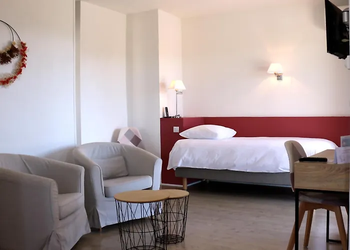 De De La Vignasse Hotel
