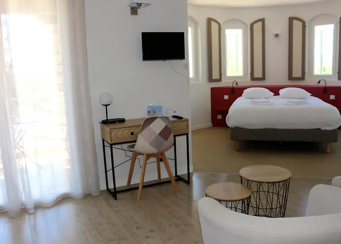 Hotel De De La Vignasse 3*